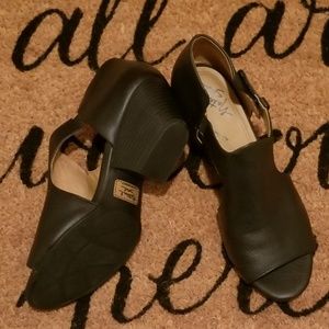 Natural Soul by Naturalizer Daya Peep Toe Bootie